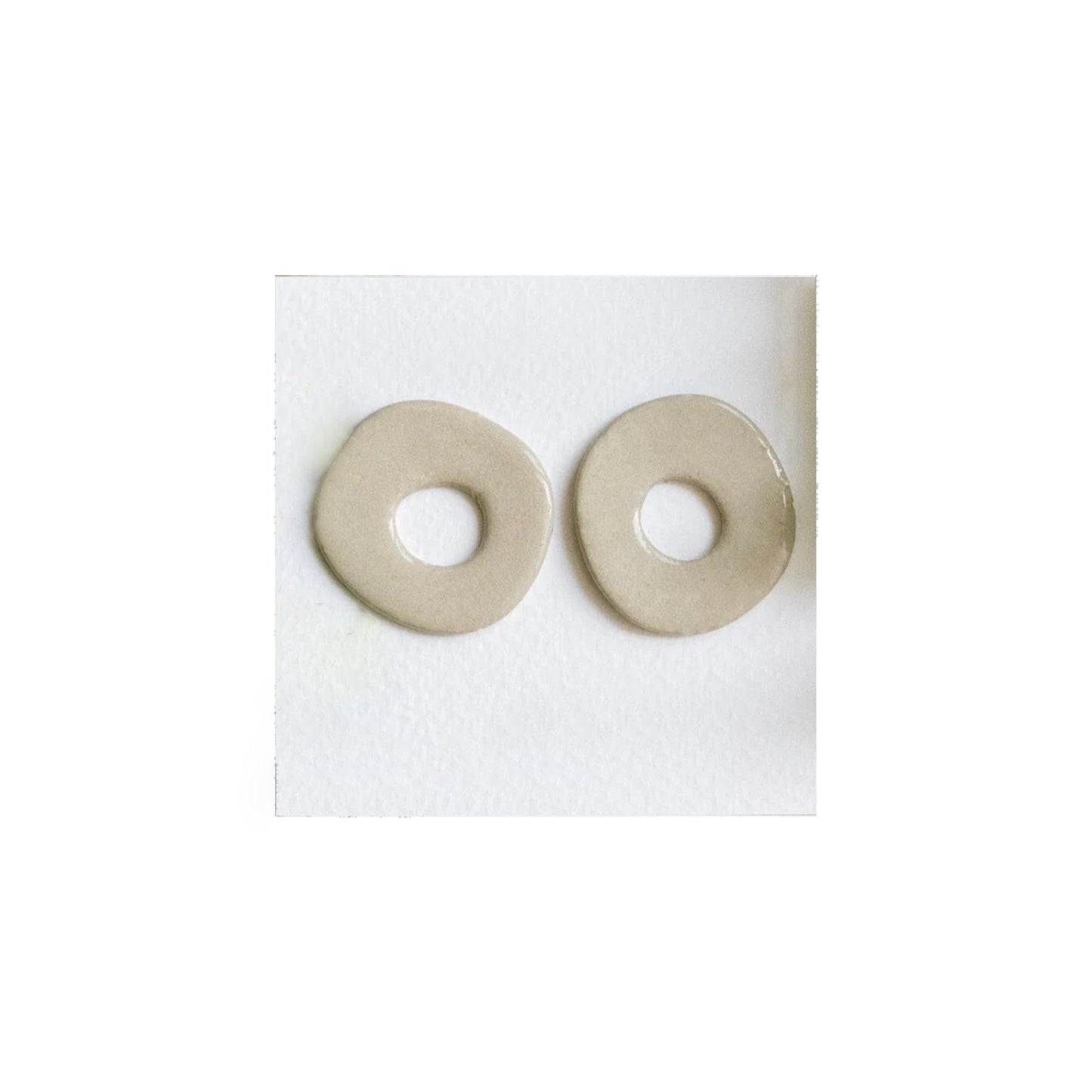 BRASILEIRA Ohrringe rund creme
