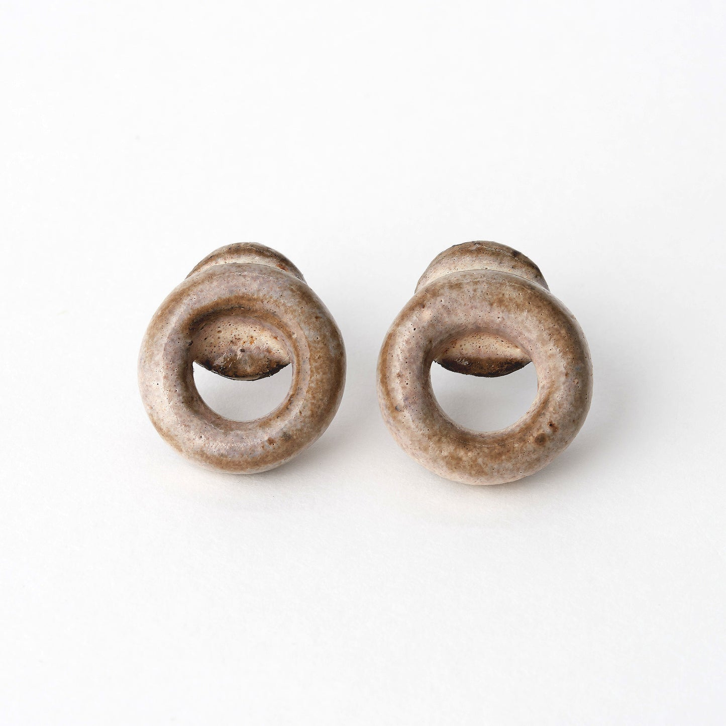AREIA Earrings round beige